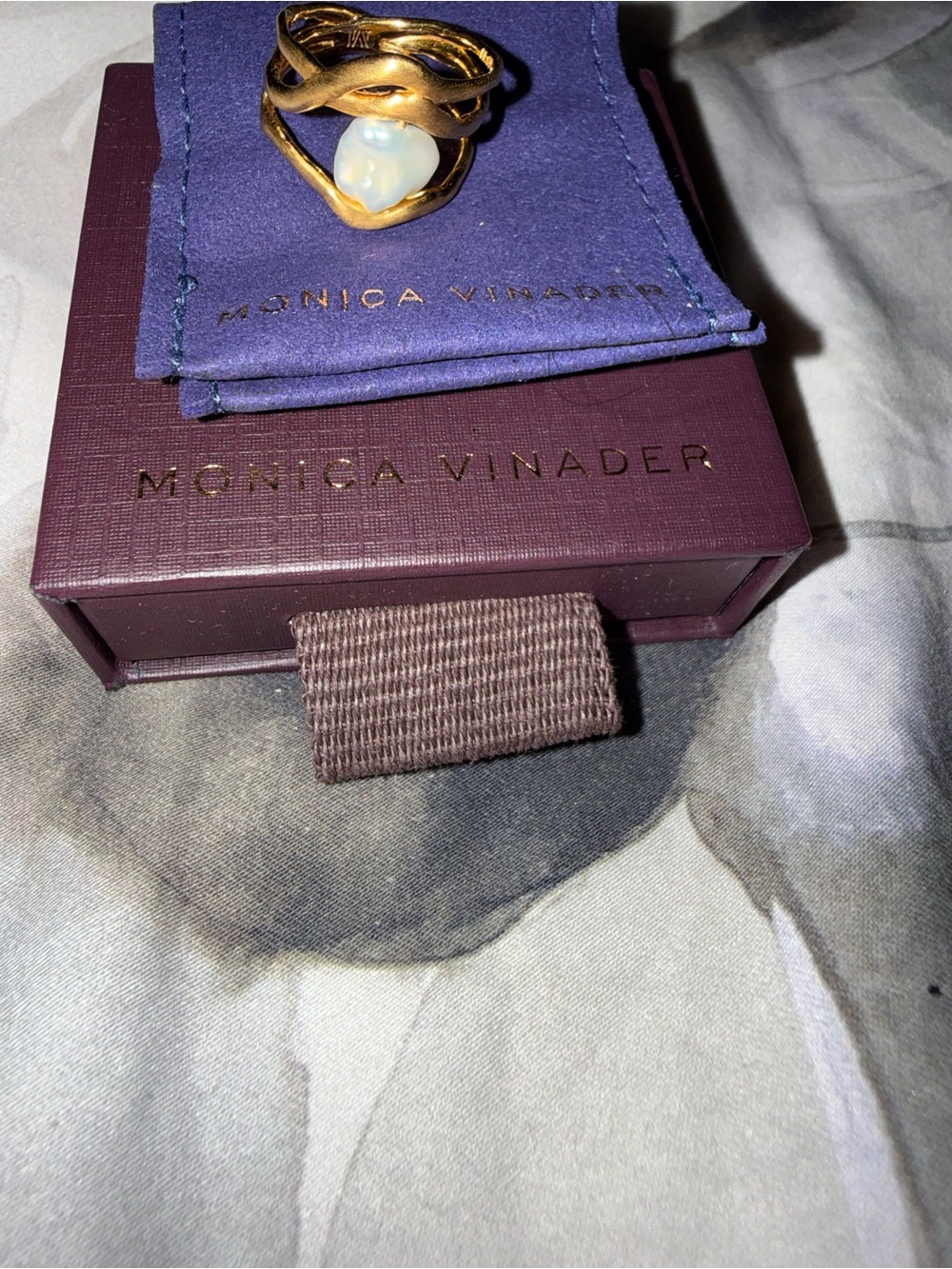MONICA VINADER Gold Braided Band Ring with White Baroque Pearl - Picture 10 of 10